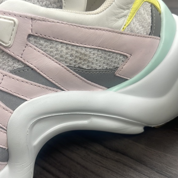 Louis Vuitton Archlight Sneaker - Picture 6 of 7